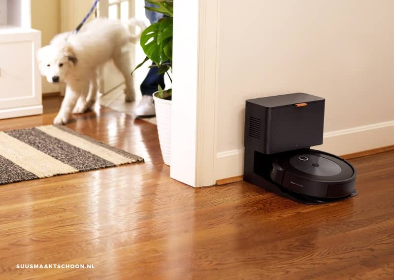 iRobot Roomba j7+