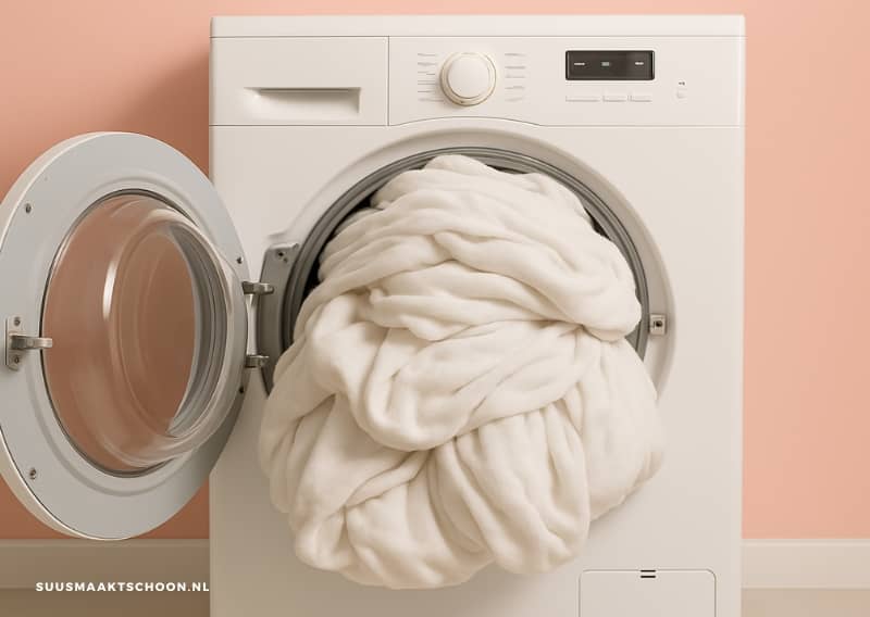 zwarte strepen op wasgoed: overvolle wasmachine