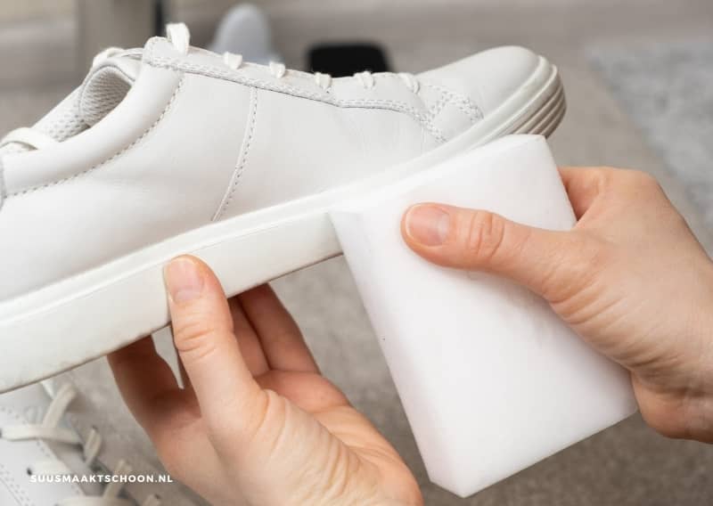 schoenzolen schoonmaken met wondersponsjes